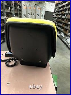 NIB John Deere WAS AM117489 NOW AM126865 YELLOW SEAT FITS 445 AND 455 LATE 425